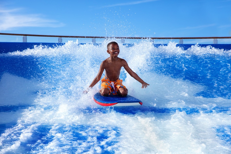 Royal Caribbean International, Symphony of the Seas, FlowRider.jpg